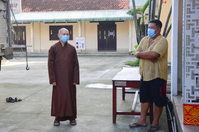 Continuing to support people in need in the Covid-19 pandemic of Hoang Phap Pagoda (series 2)